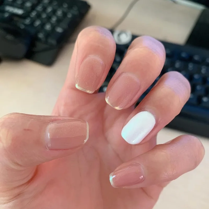 Mẫu nail thạch xinh giúp đôi tay thêm phần lung linh