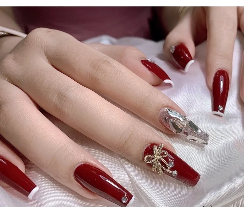 Nail xinh cho cô dâu phù hợp với mọi phong cách cưới