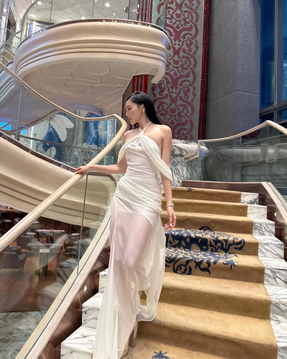 Kỳ Duyên Trịnh Hội từng dẫn dắt nhiều chương trình quốc tế với phong cách ấn tượng