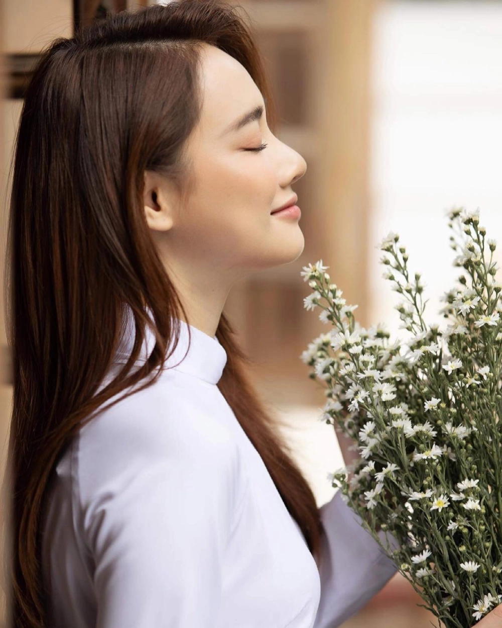 Dv nhã phương sở hữu vẻ đẹp thuần khiết cùng lối diễn xuất tự nhiên