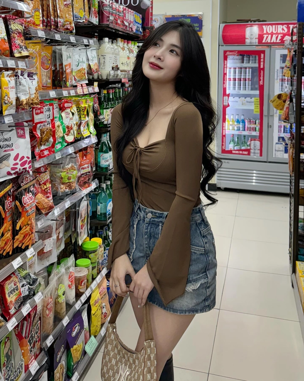 Ngắm nhìn cận cảnh hình xăm của Quỳnh Alee khiến fan trầm trồ