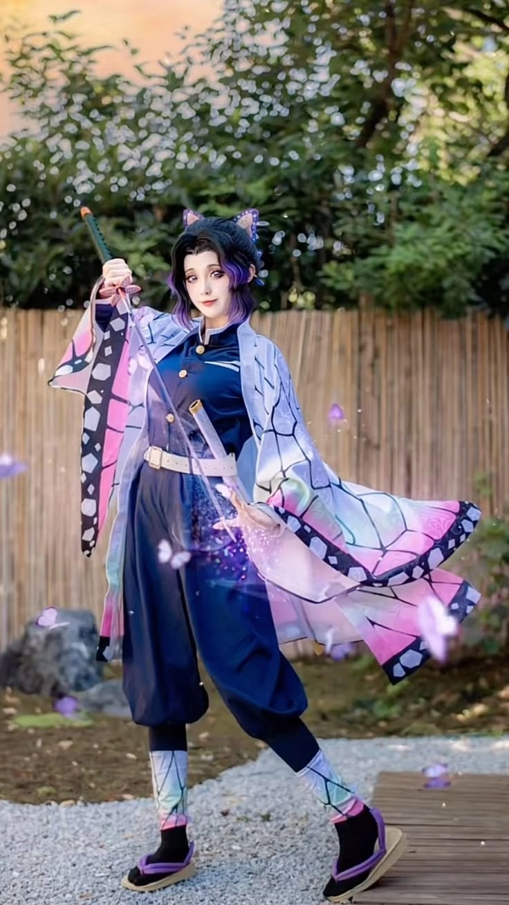 Cosplay Shinobu hóa thân thành Trùng Trụ thanh tao