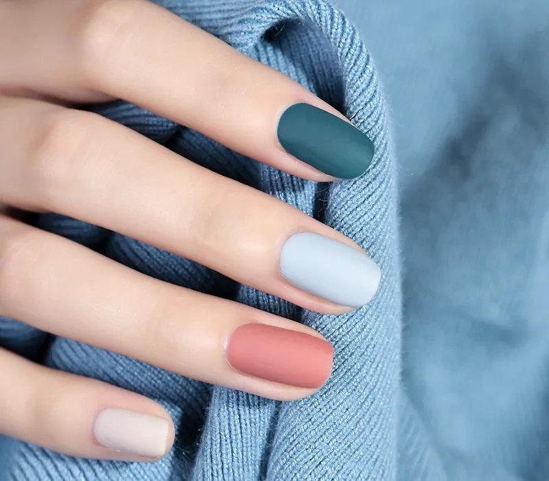 Sơn móng tay lì màu nào đẹp là câu hỏi hot nhất của hội mê nail