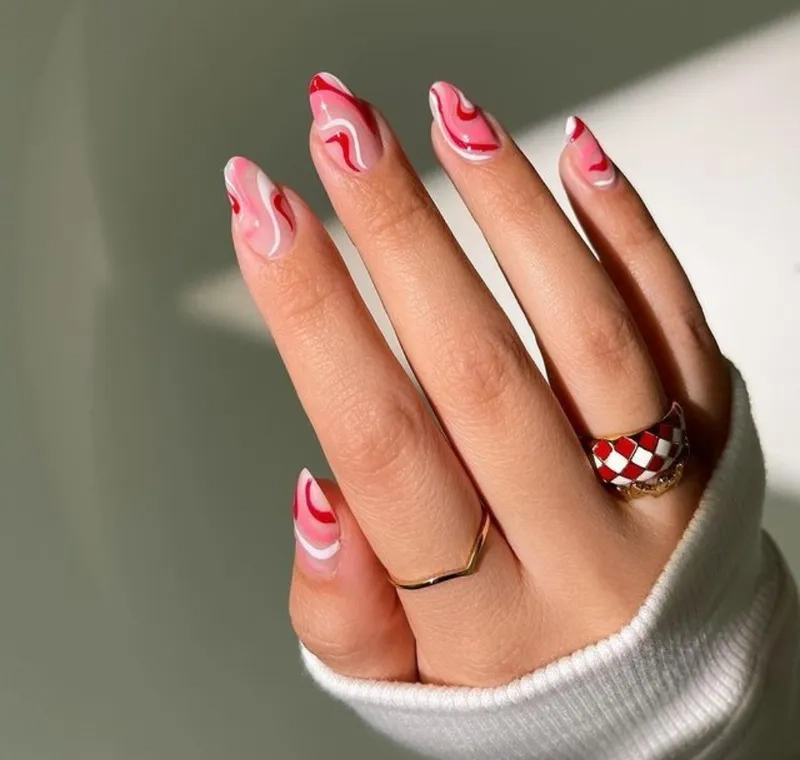 Làm móng tay đẹp màu đỏ để luôn tự tin trong mọi tình huống