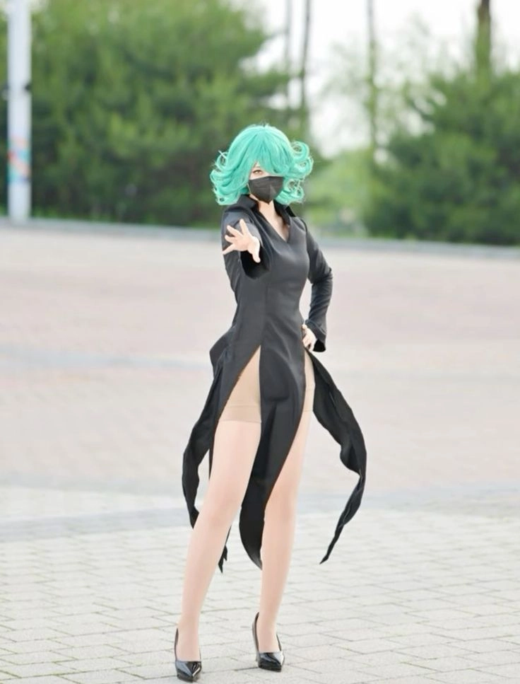 Tatsumaki cosplay hóa thân hoàn hảo thành nữ anh hùng siêu năng lực