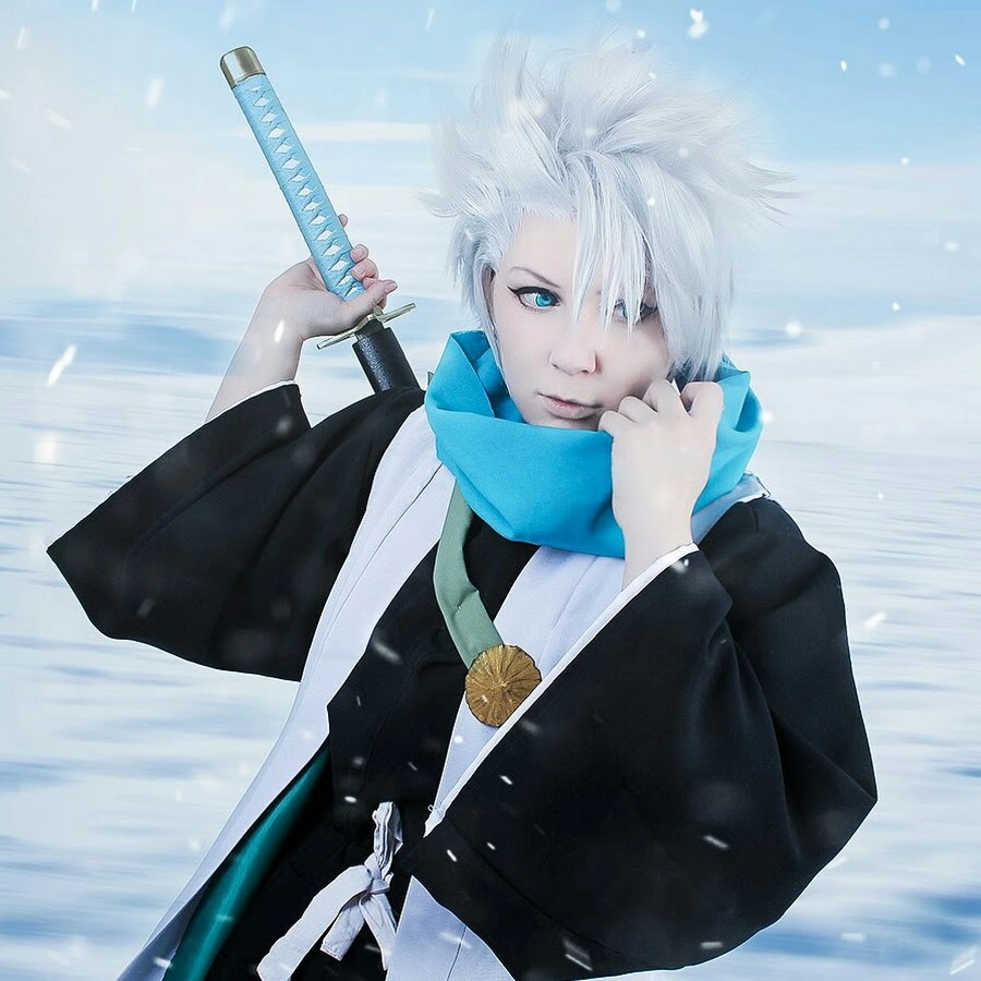 Toshiro cosplay hóa thân hoàn hảo thành đội trưởng lạnh lùng của Bleach