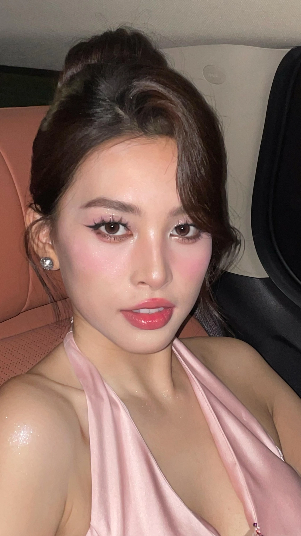 Dấu ấn khó quên của Hoa Hậu Tiểu Vy 2018