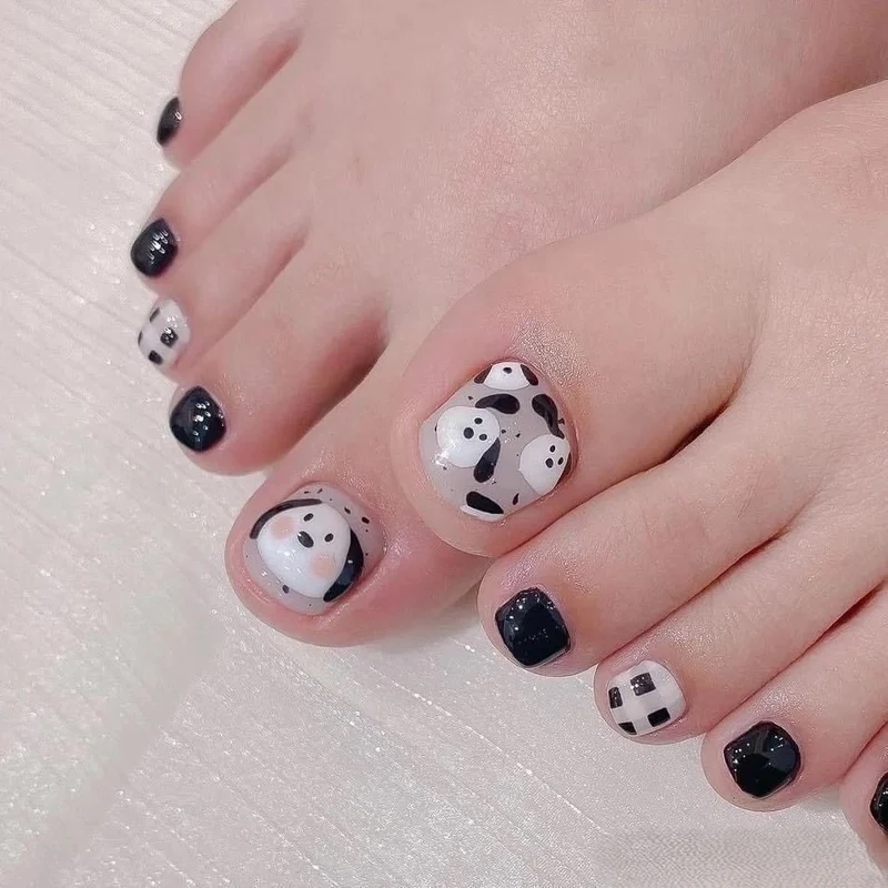 Vẽ nail chân chó độc đáo phù hợp với nàng yêu thích thú cưng