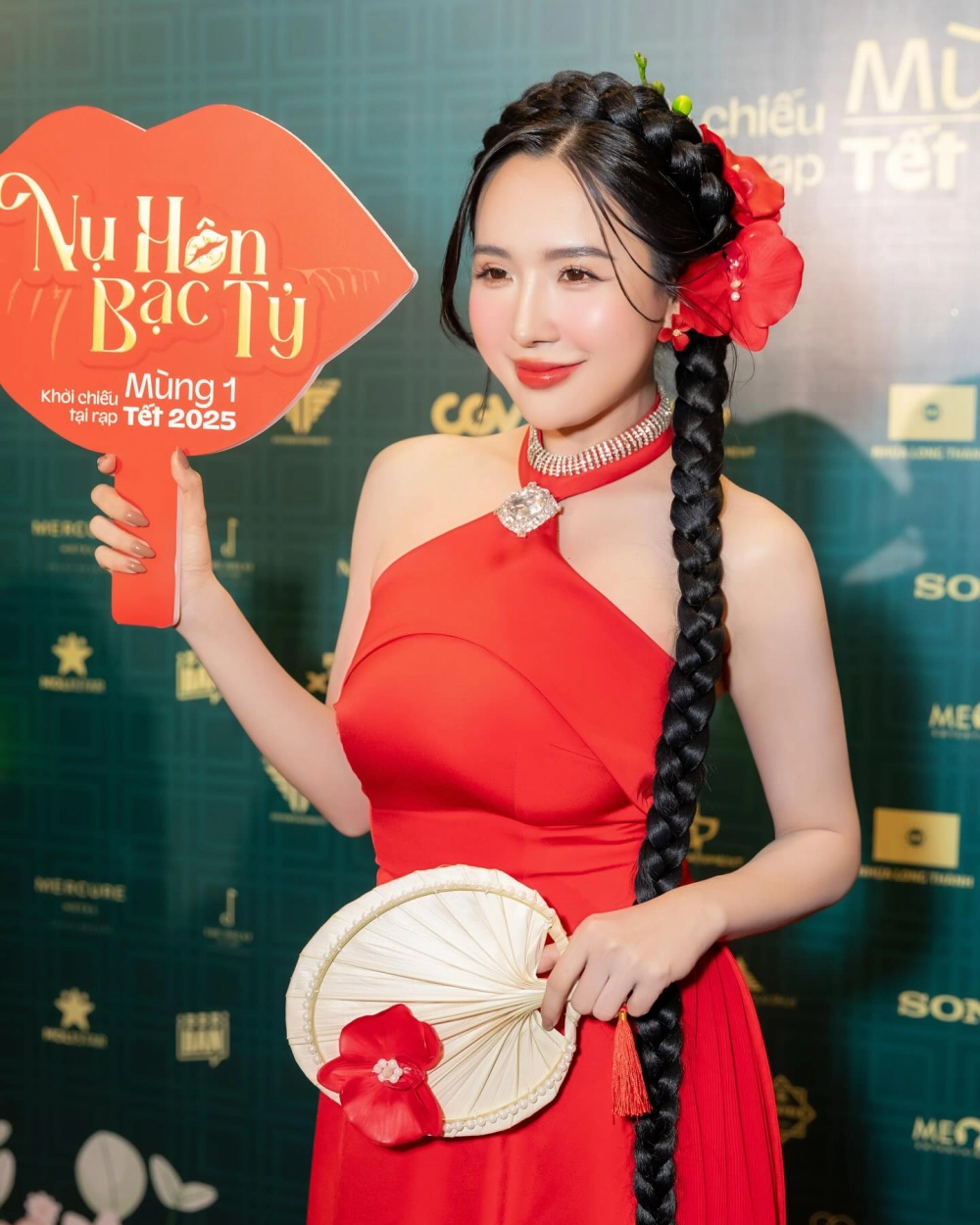 Tiểu sử của Viên Vibi