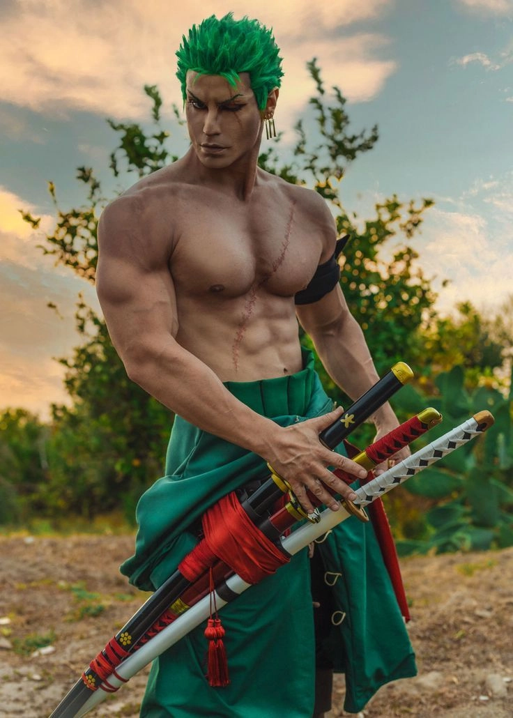 Cosplay Zoro tái hiện phong cách kiếm sĩ Tam Kiếm Phái đầy ấn tượng