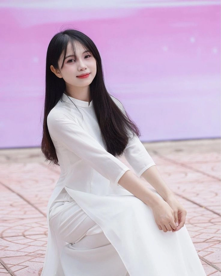 ảnh nữ sinh áo dài trắng đậm chất truyền thống