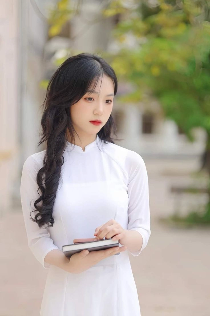 hình ảnh áo dài nữ sinh mềm mại nữ tính cho avatar nữ áo dài