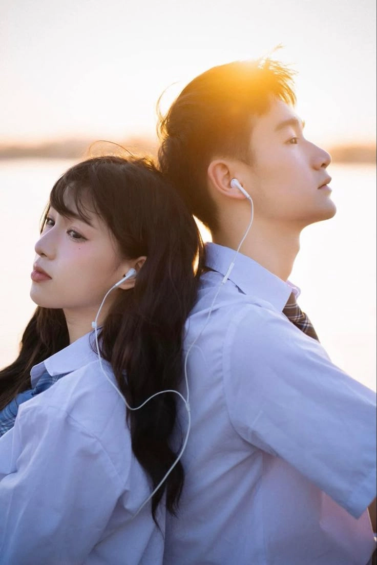 Chụp ảnh với bạn thân giúp lưu giữ kỷ niệm bằng avatar bạn thân
