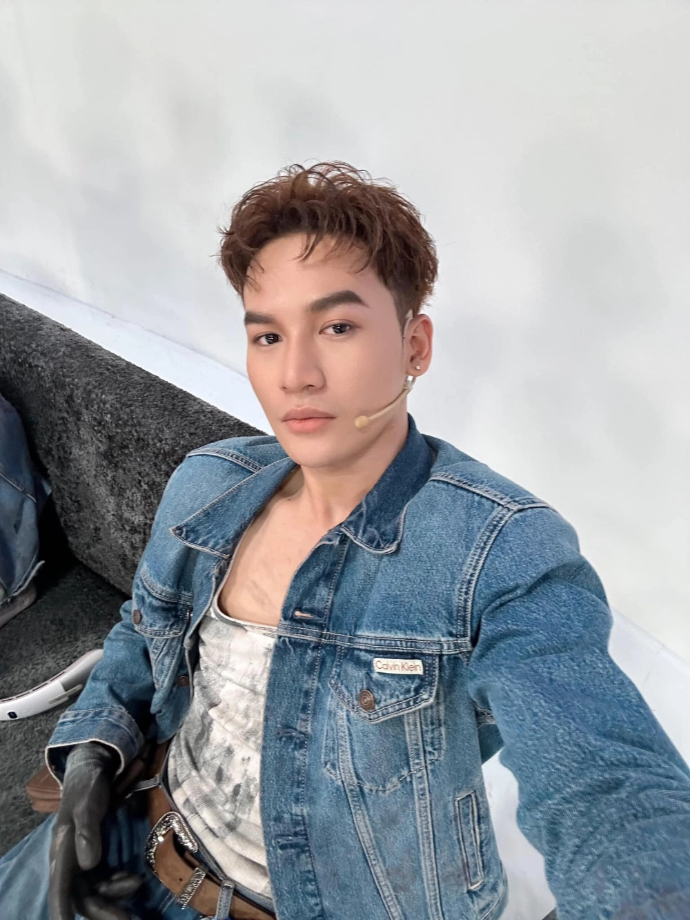 Tìm lời bài hát Cha Già Rồi Đúng Không Lyrics Ali Hoàng Dương và ý nghĩa của nó.
