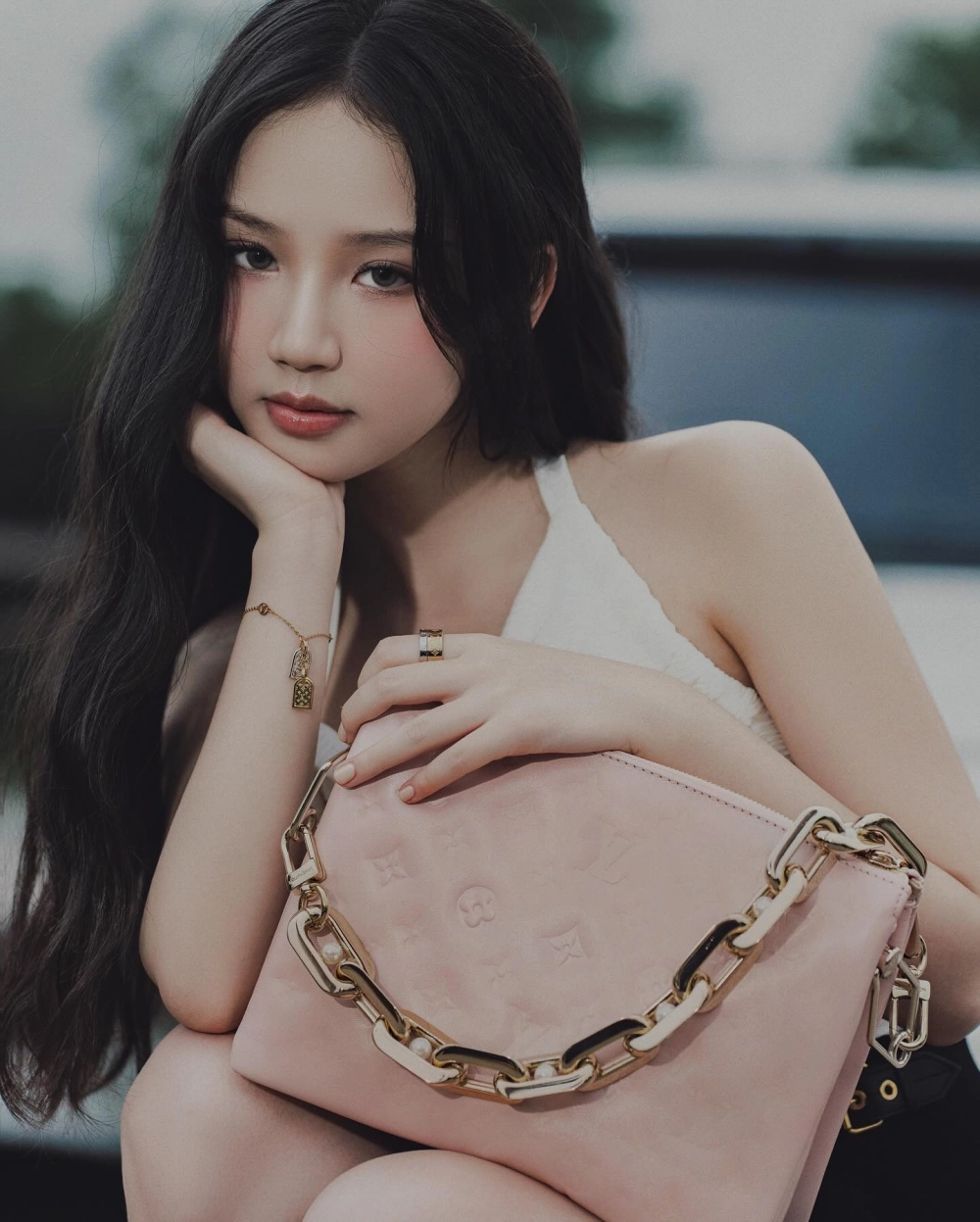 Ưng quá chừng Amee là một trong những ca khúc nổi bật và được yêu thích của cô