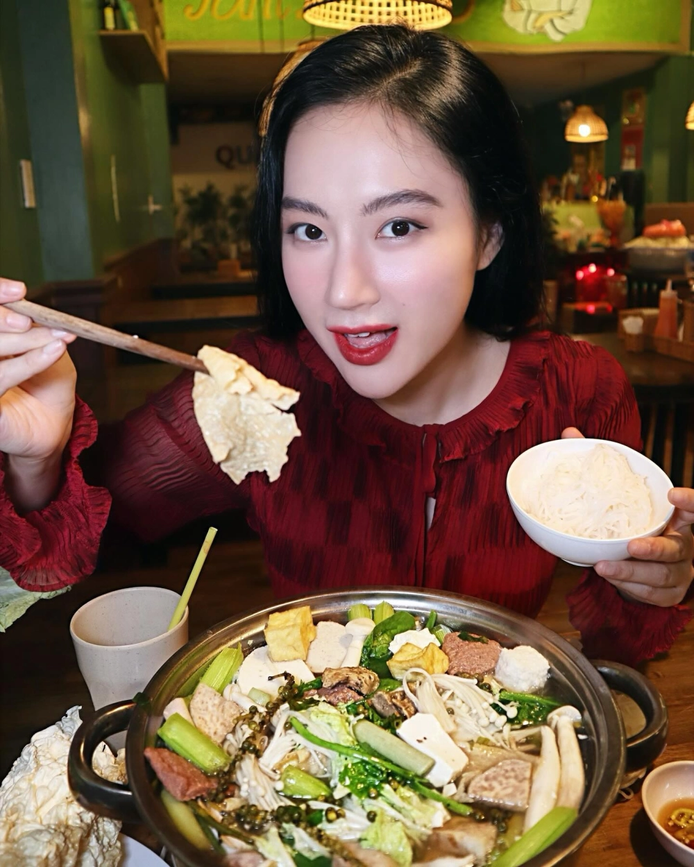 Angela Phương Trinh bao nhiêu tuổi? Cô 28 tuổi với sự nghiệp rực rỡ