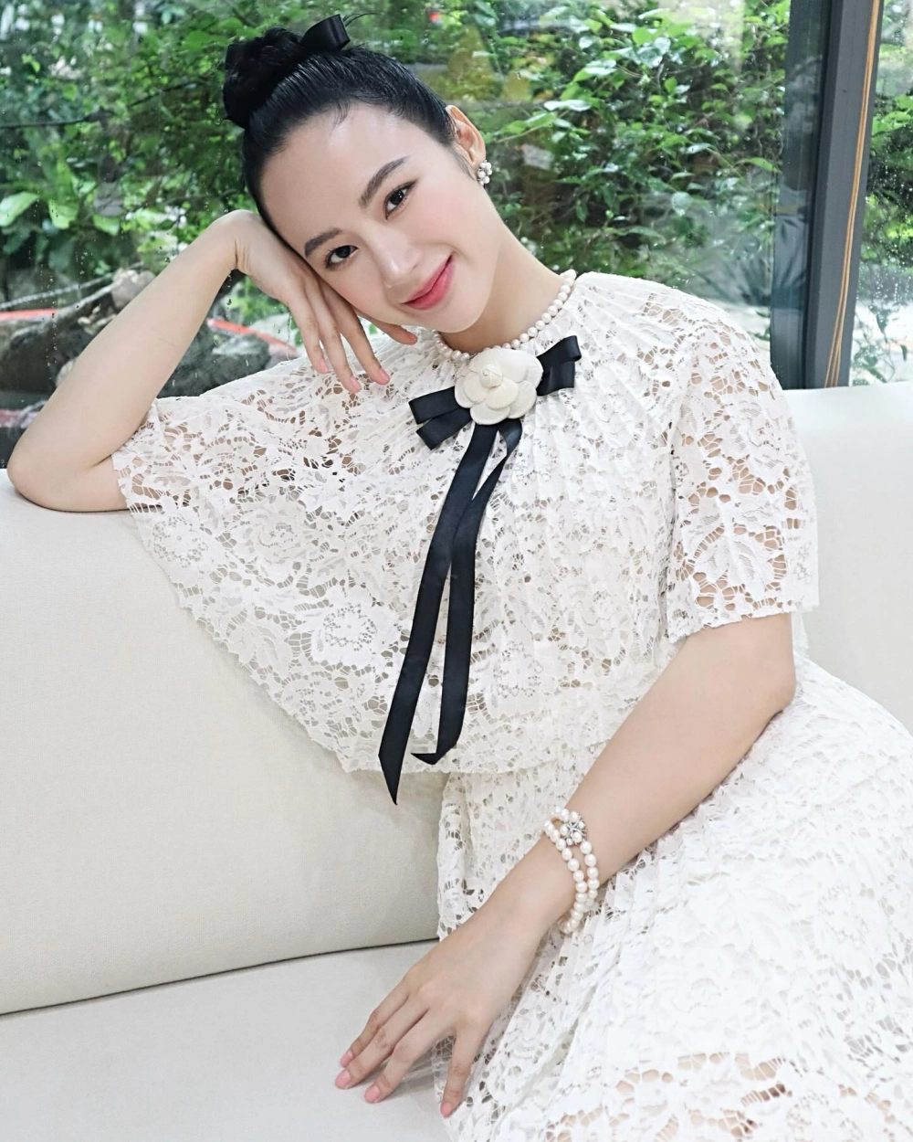 Angela Phương Trinh tuổi 28, luôn trẻ trung và đầy năng lượng