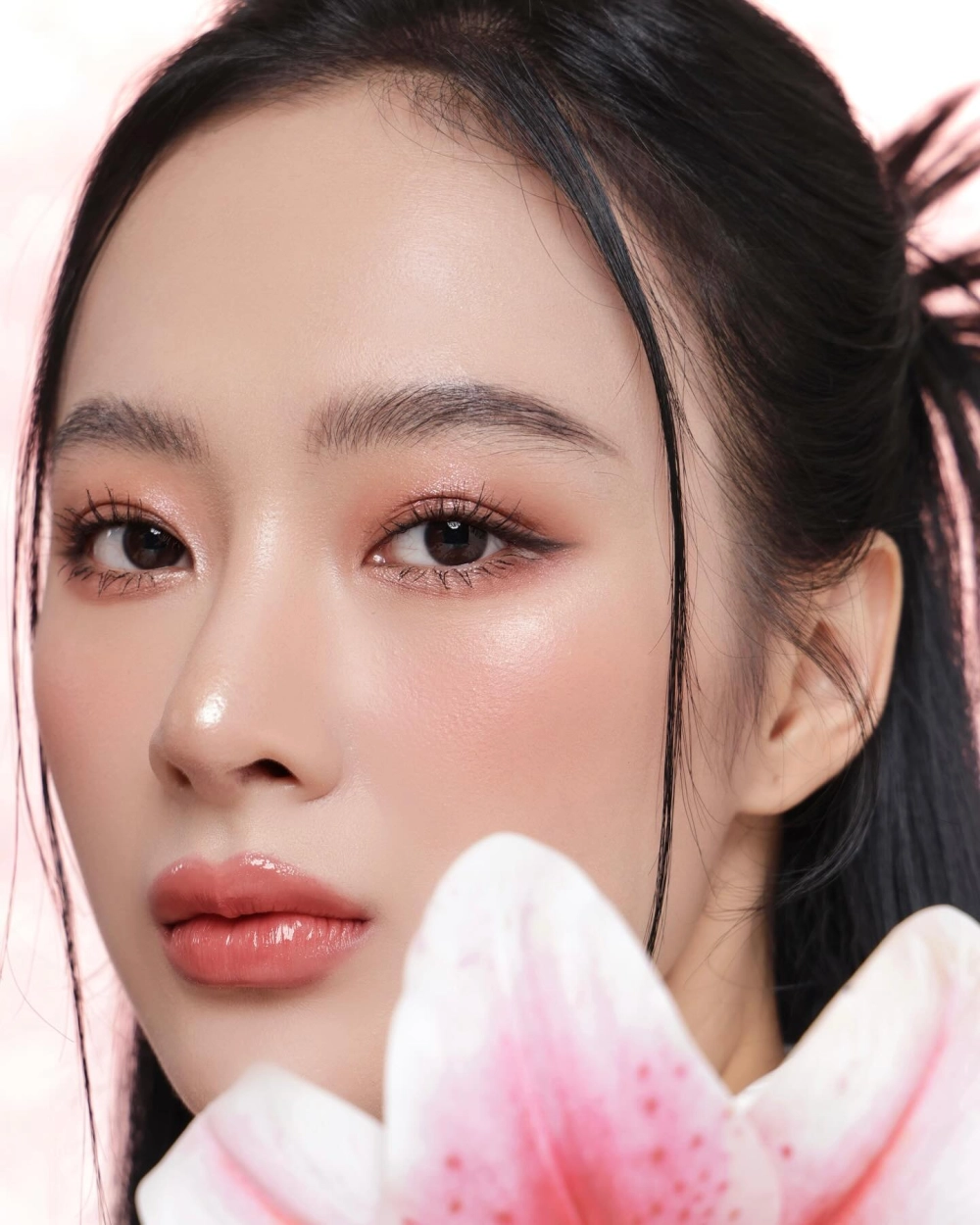 Angela Phương Trinh bị phạt, nhưng vẫn tiếp tục phát triển