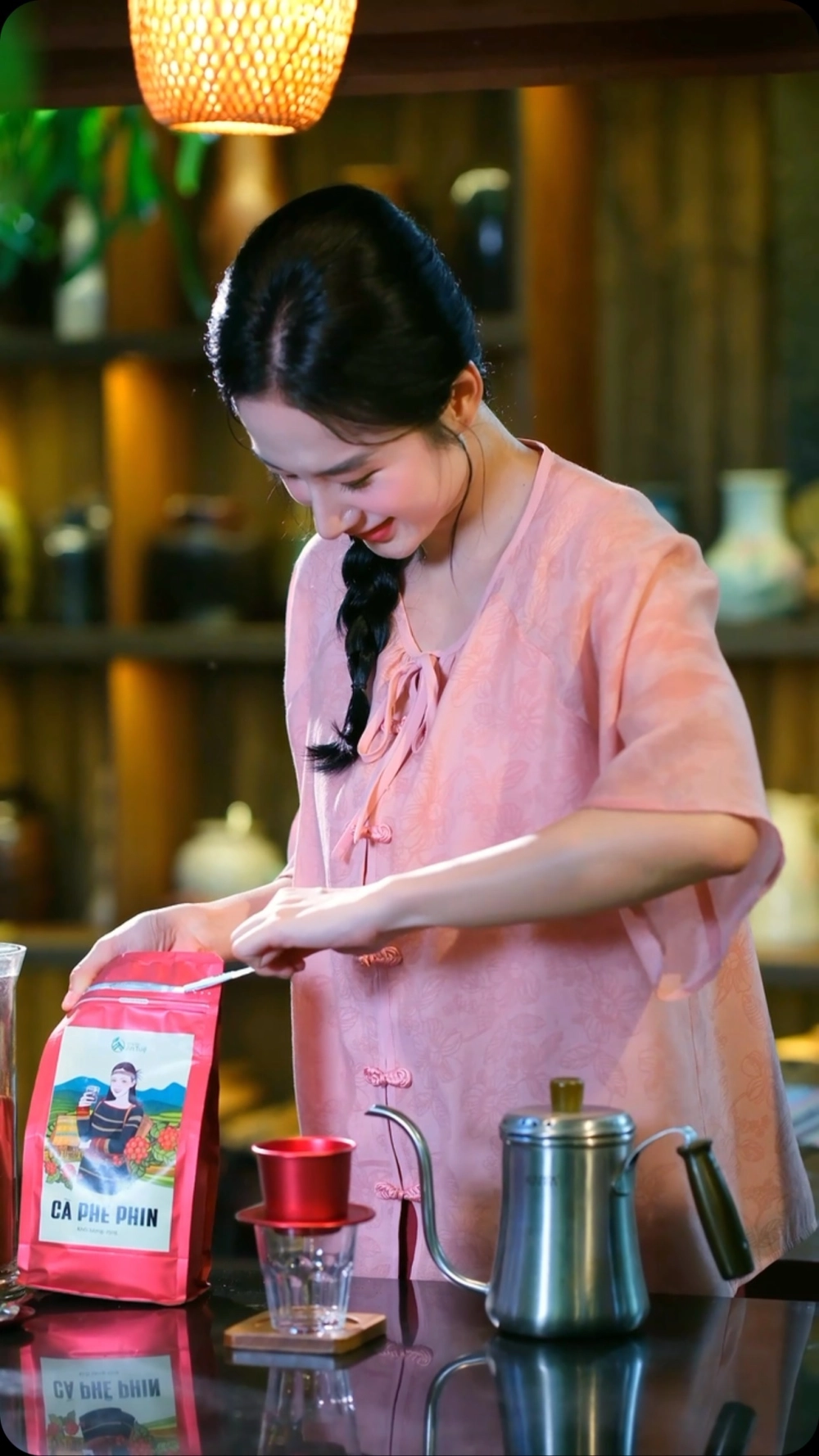 Angela Phương Trinh mới nhất luôn gây ấn tượng trong mọi dự án