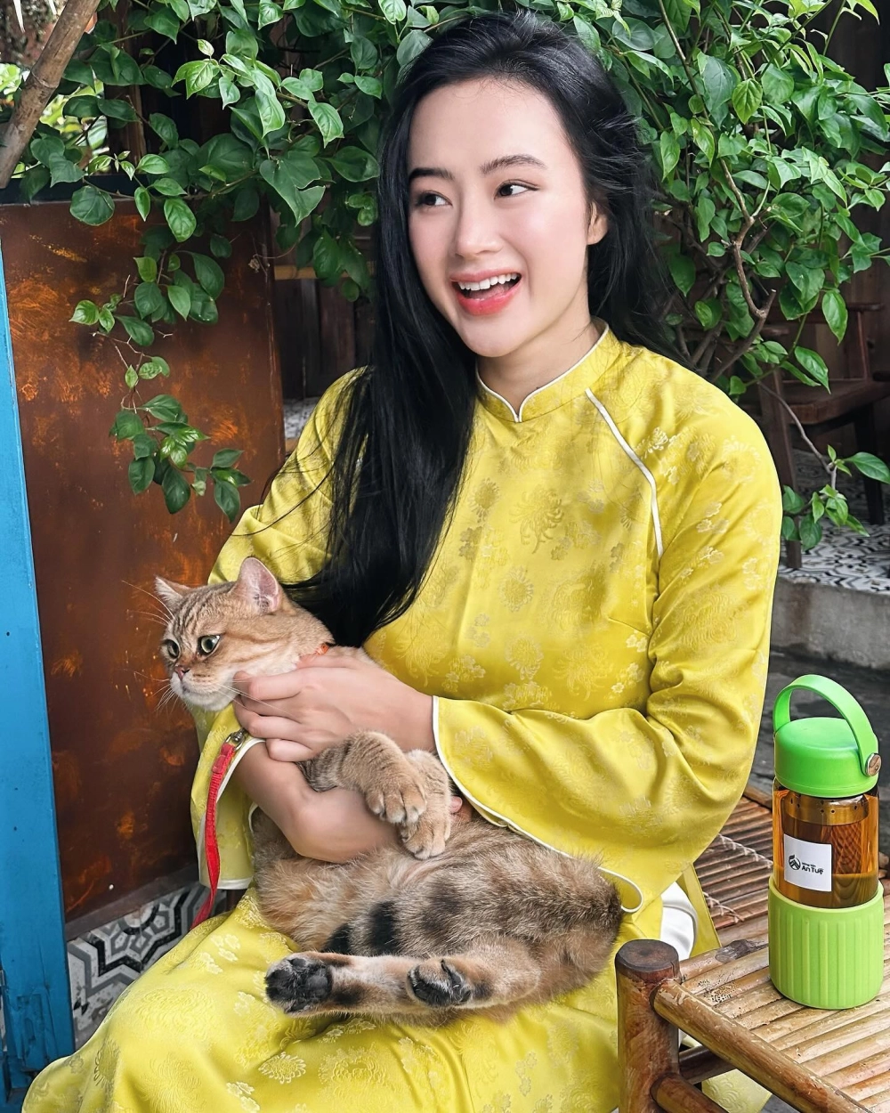 Angela Phương Trinh bước nhảy hoàn vũ, đầy năng lượng