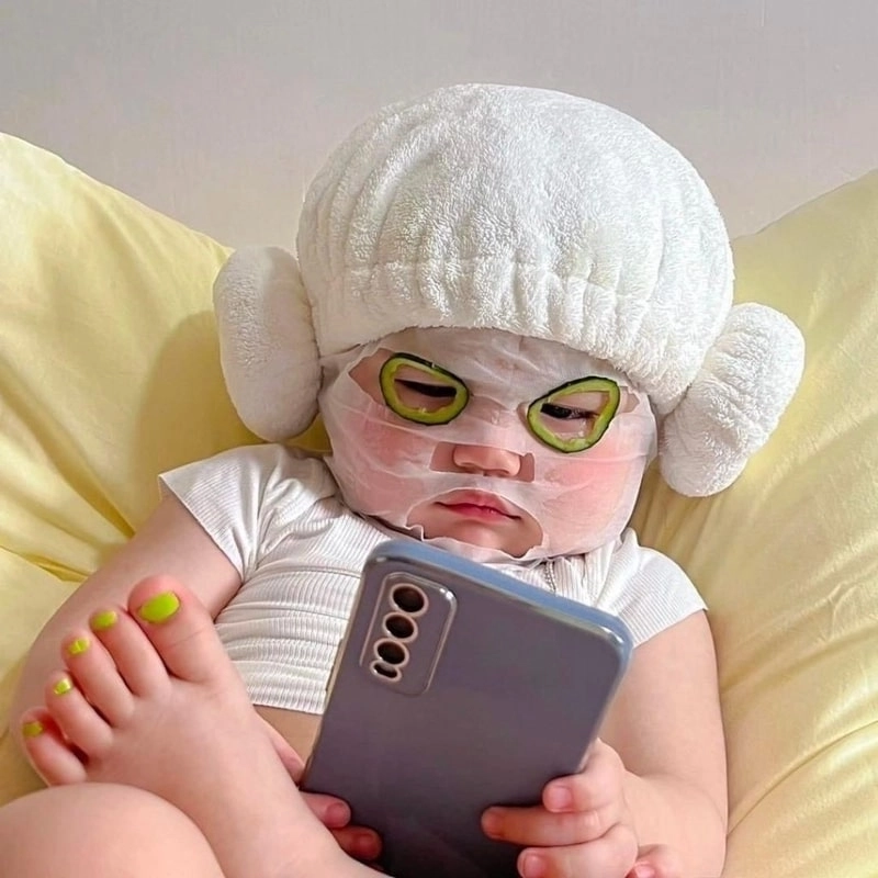 Ảnh meme hài hước con người gây ấn tượng mạnh với những biểu cảm cực kỳ hài hước