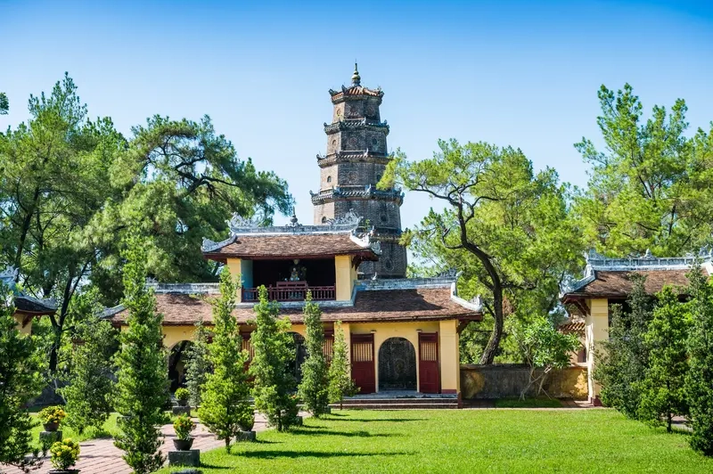 Bộ sưu tập ảnh chùa thiên mụ với khung cảnh nên thơ