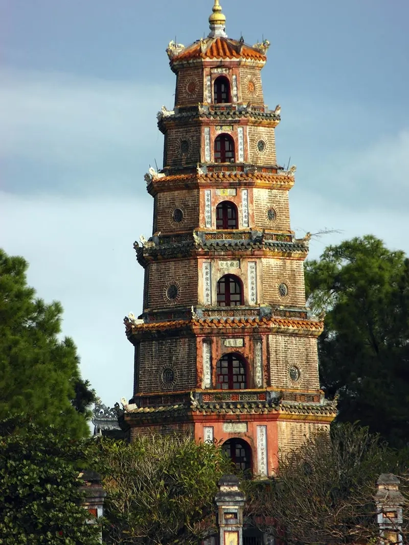 Bộ hình ảnh của chùa thiên mụ đầy chất thơ