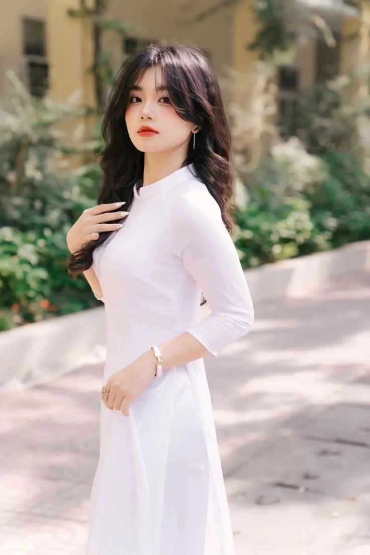 hình ảnh nữ sinh áo dài thanh lịch tinh tế cho avatar nữ áo dài