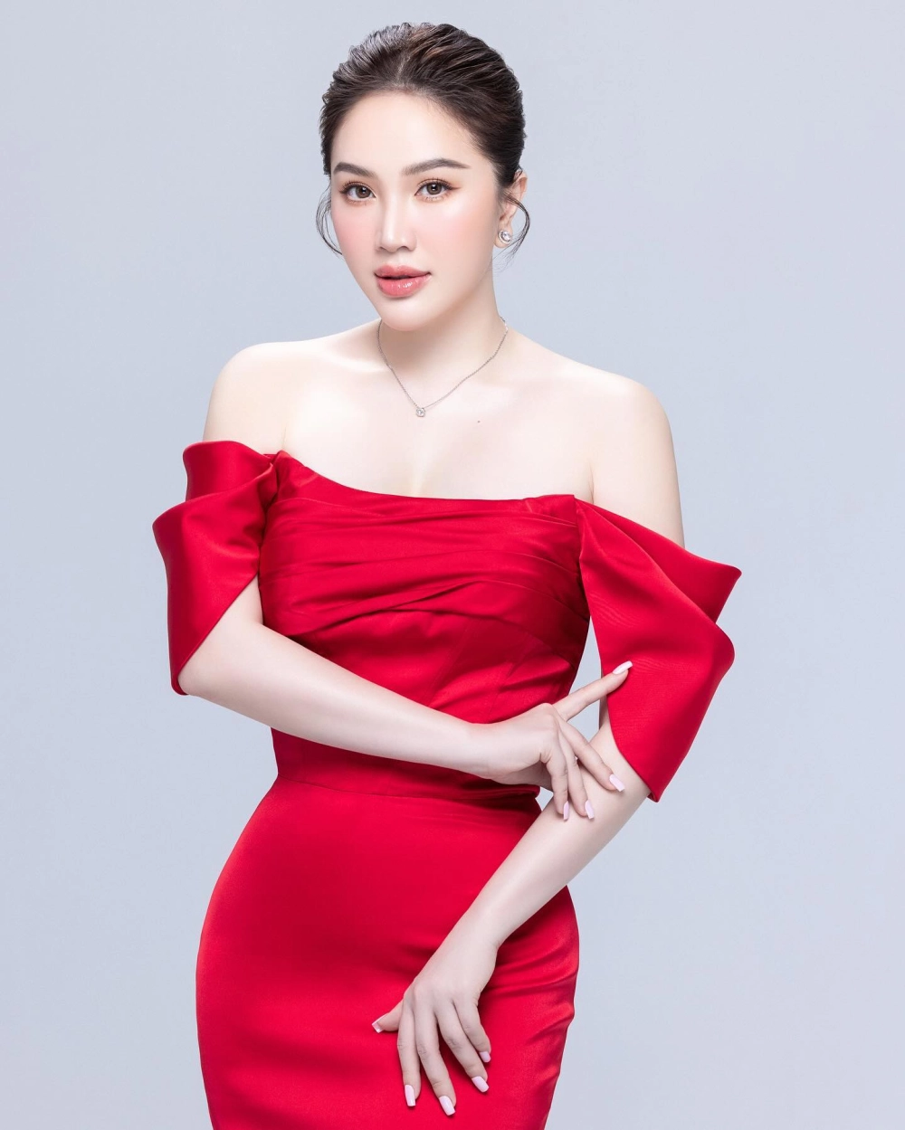 Tìm hiểu bảo thy please tell me why lyrics để hiểu rõ hơn về ca từ đầy cảm xúc
