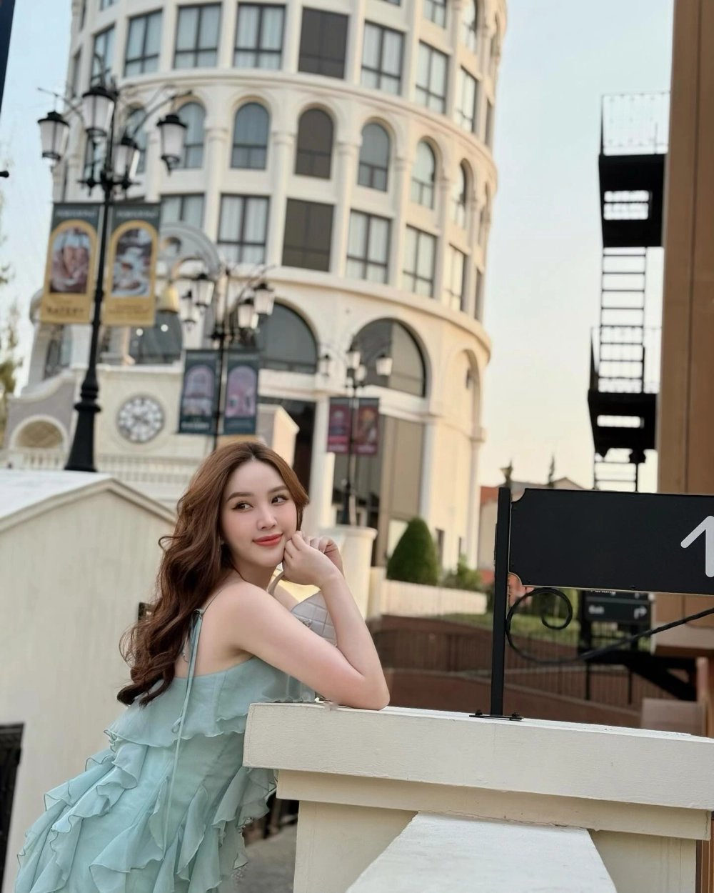 Tiểu sử về Bảo Thy