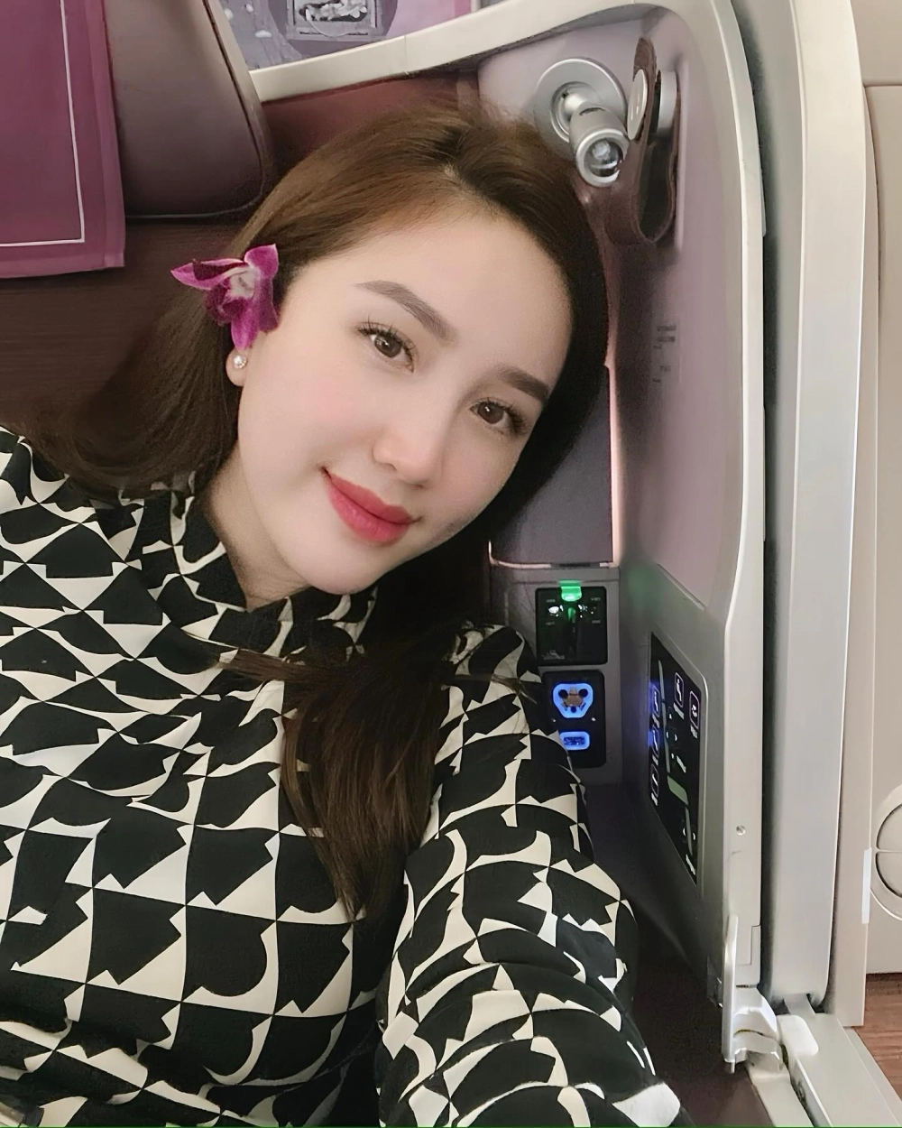 Tell me why bảo thy là một ca khúc đầy cảm xúc và khao khát