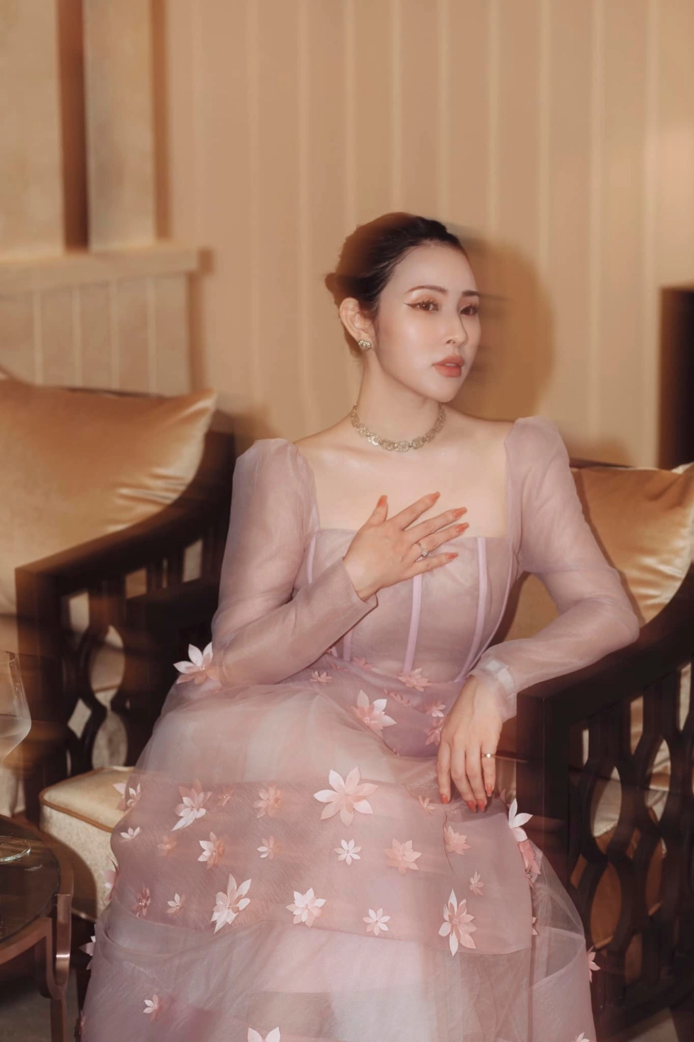 Lạc Mất Em Bây Giờ Bảo Trâm, bản cover nhạc Hoa buồn