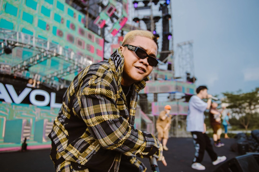 Cập nhật những hình ảnh mới nhất của blacka instagram để theo dõi anh chàng này