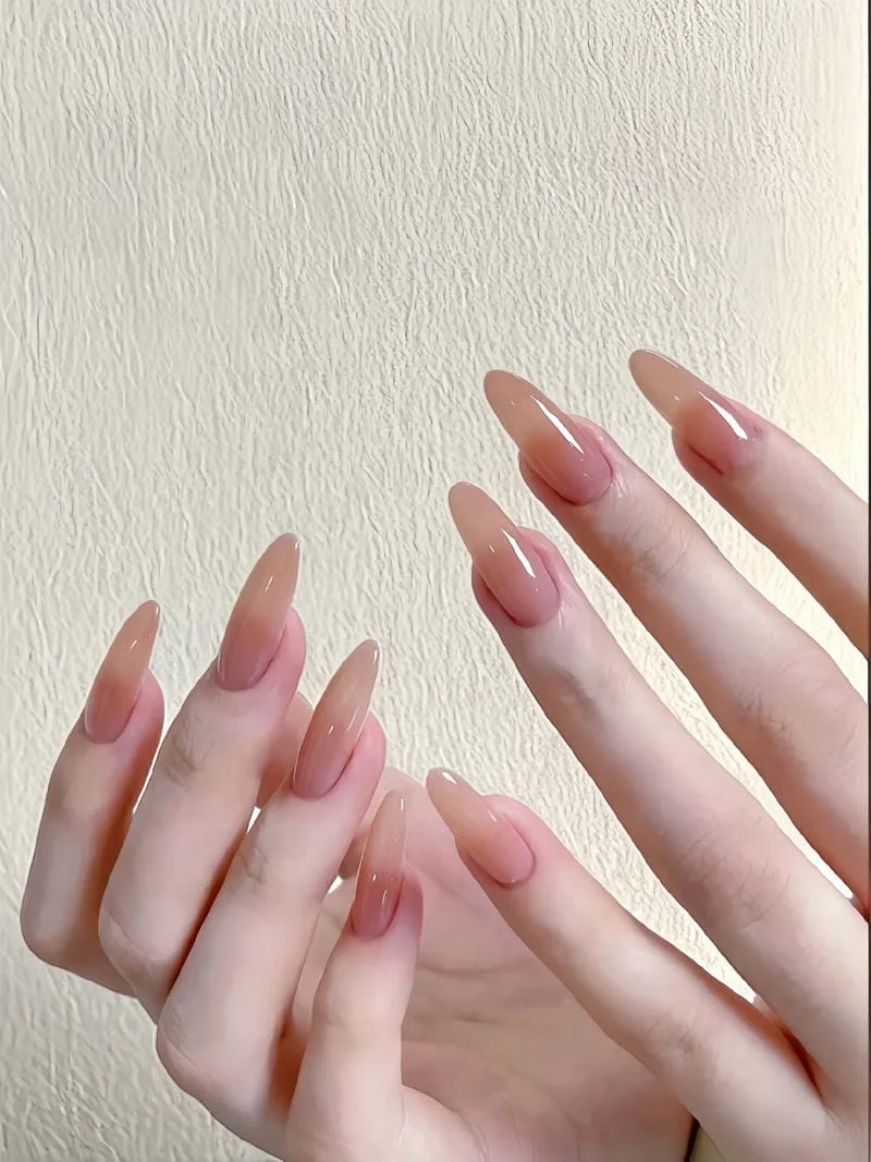 Mẫu nail móng nhọn đơn giản nàng có thể thử ngay