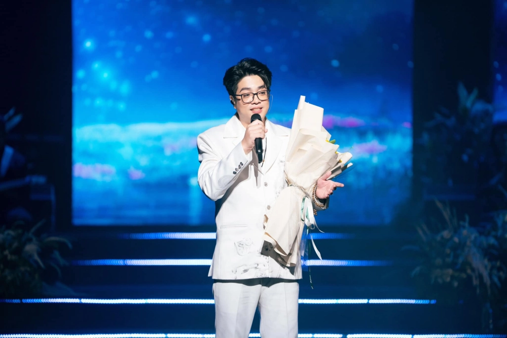 Karaoke Nơi tình yêu bắt đầu Bùi Anh Tuấn được yêu thích nhất