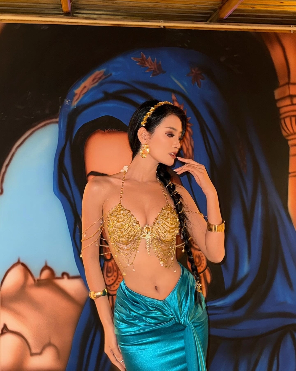 Bùi Khánh Linh Miss Intercontinental mang vinh quang về Việt Nam