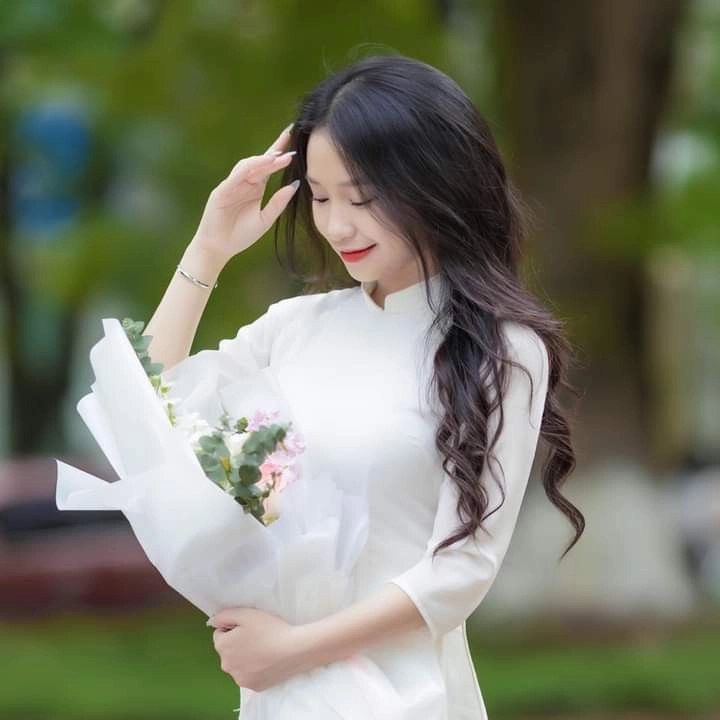 hình nữ sinh mặc áo dài trắng điểm nhấn hoàn hảo avatar nữ áo dài