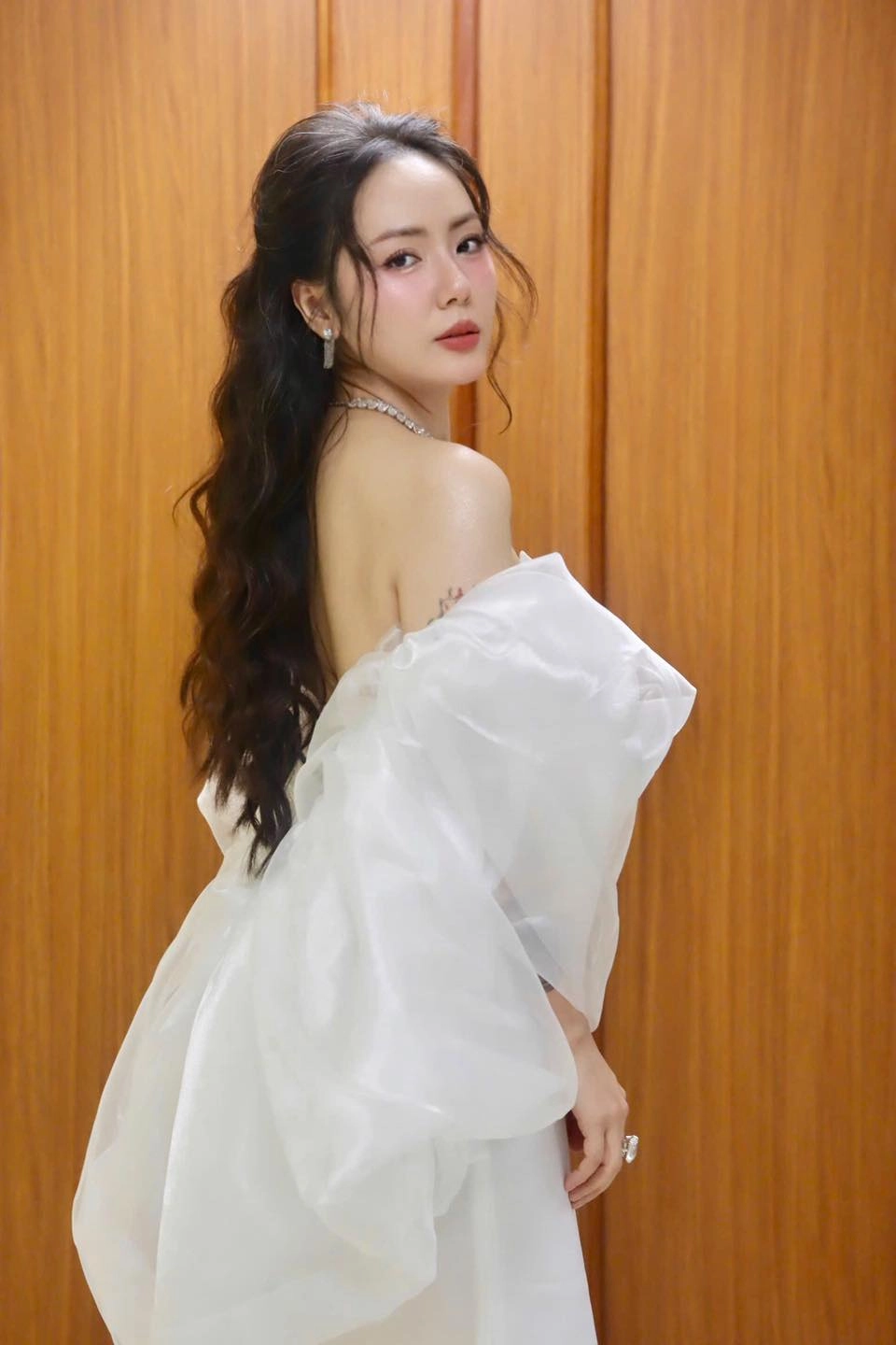 Ca sĩ Phương Linh wiki Á quân Sao Mai 2005