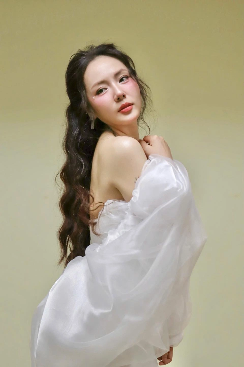 Ca sĩ Phương Linh sinh năm bao nhiêu 1984