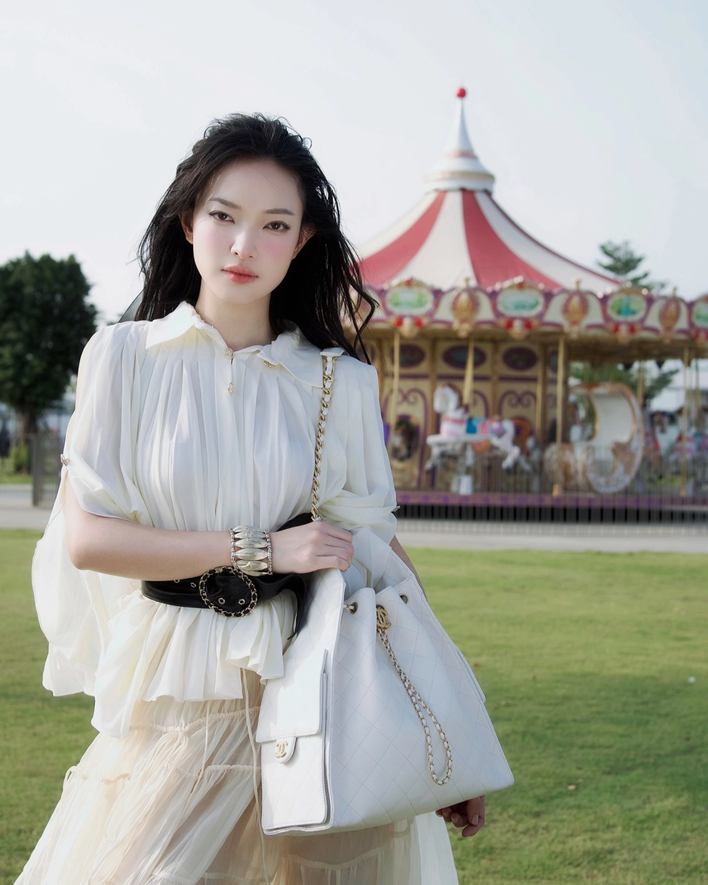 Tiểu sử về Châu Bùi