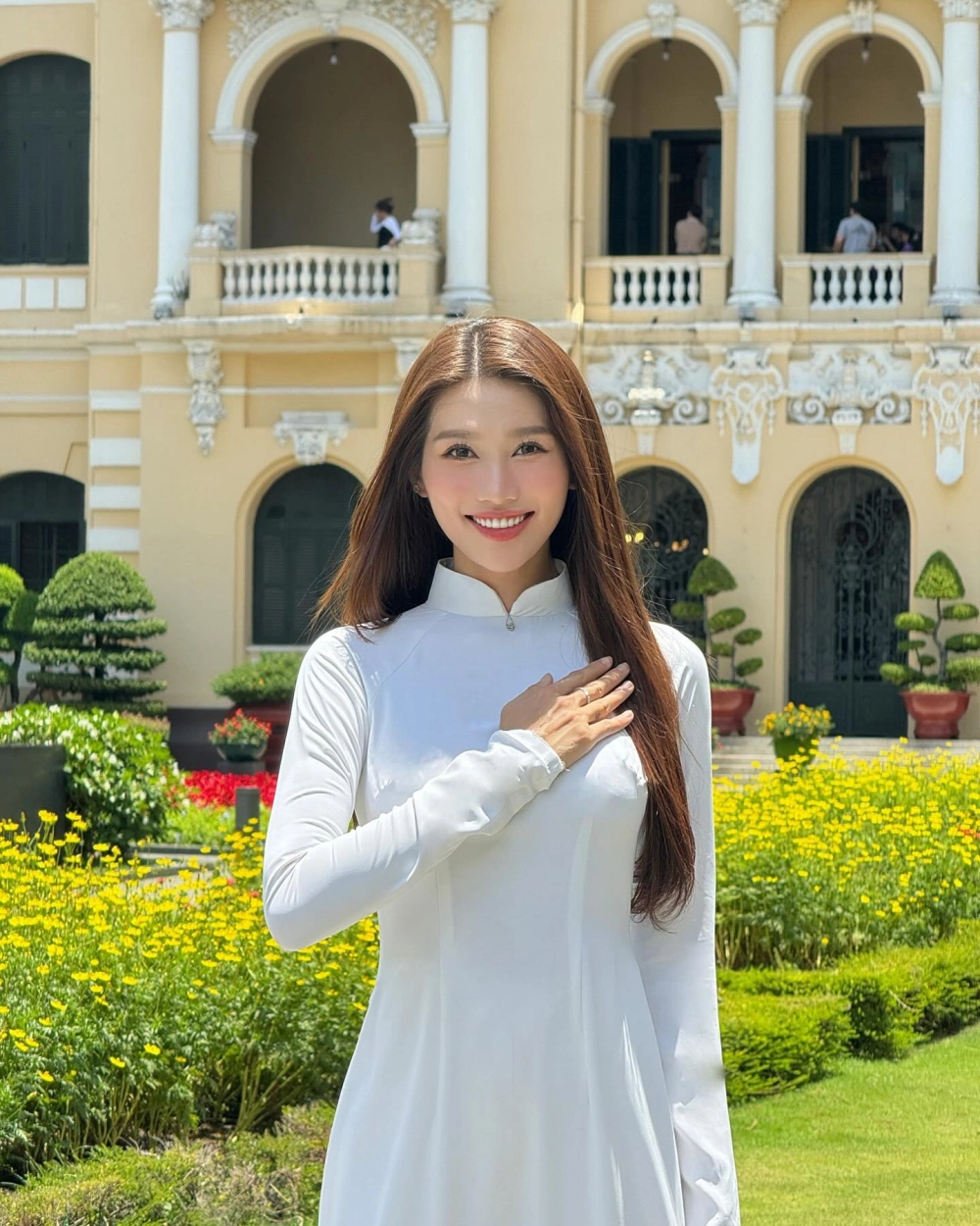 Chế Nguyễn Quỳnh Châu sinh năm bao nhiêu? Tìm hiểu thêm về tuổi và ngày tháng sinh của cô