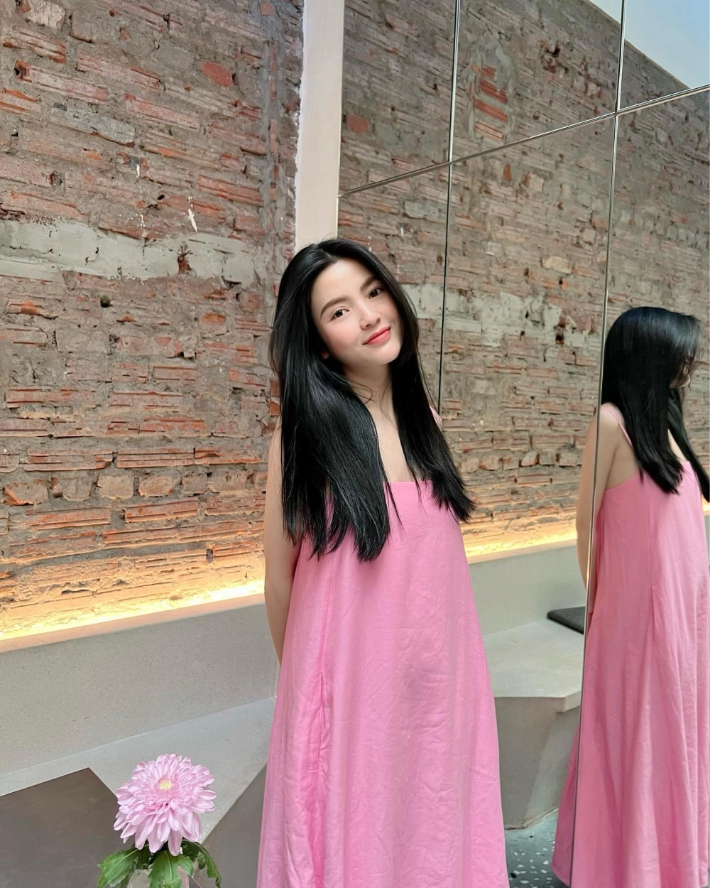 Chu Thanh Huyền livestream bán hàng triệu view