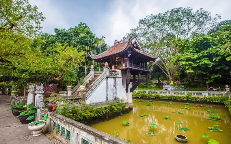 Hành trình khám phá di tích lịch sử chùa một cột nổi tiếng