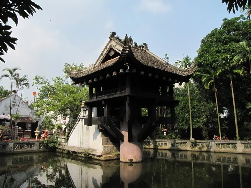 Những nét đẹp vượt thời gian trong hình ảnh chùa một cột