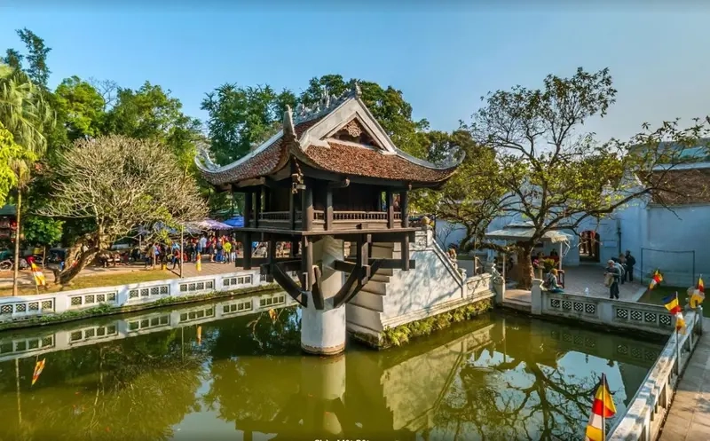 Những góc máy lạ trong hình ảnh của chùa một cột