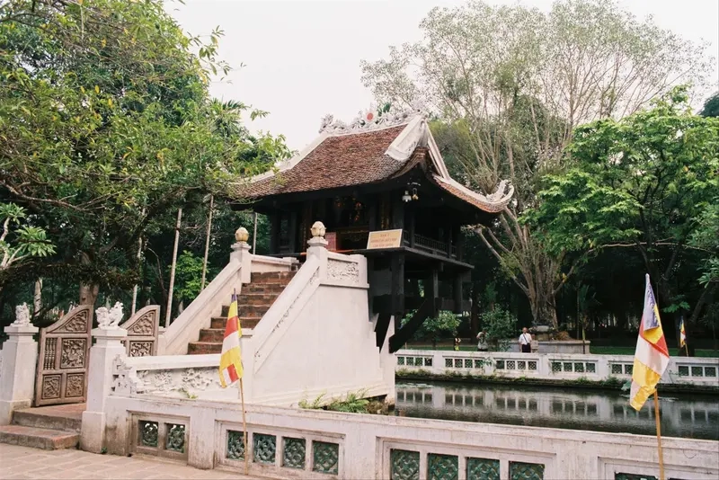 Đặc sắc từng đường nét kiến trúc chùa 1 cột