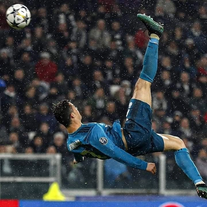 cầu thủ bóng đá ronaldo brazil đầy hoài niệm