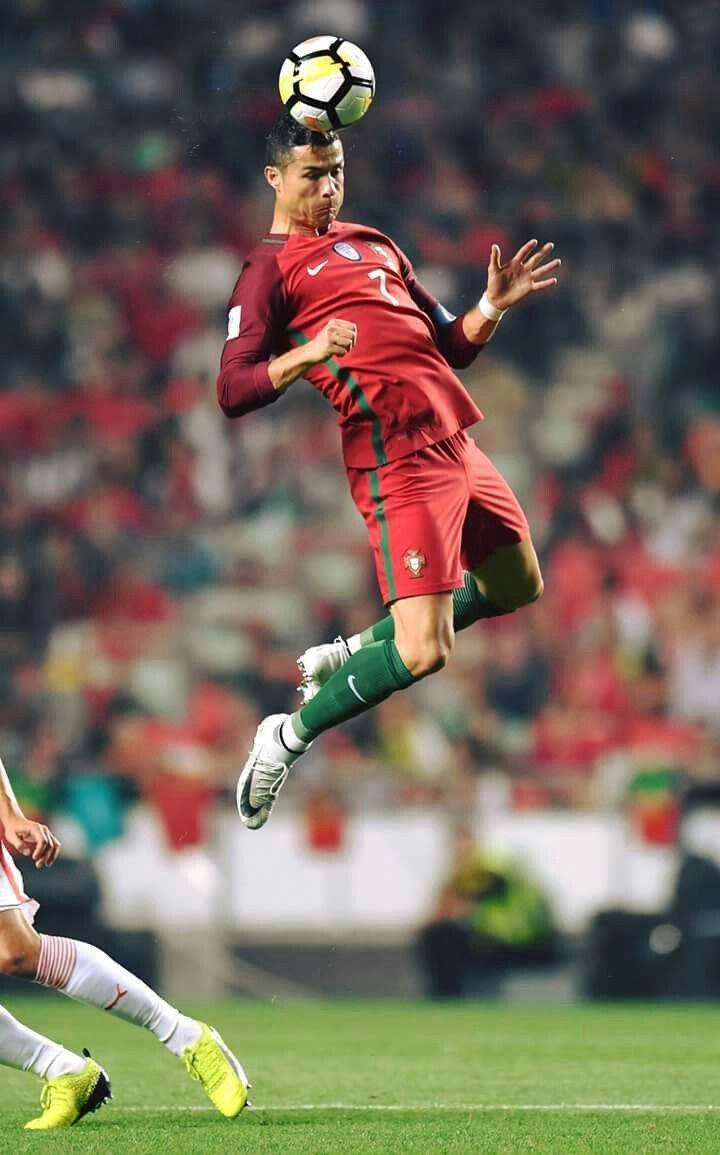 kỹ thuật bóng đá ronaldo đầy mê hoặc