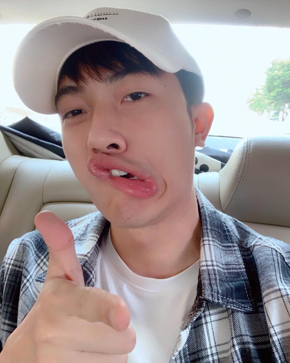 Cris Phan 2 ngày 1 đêm, lầy lội khó cưỡng