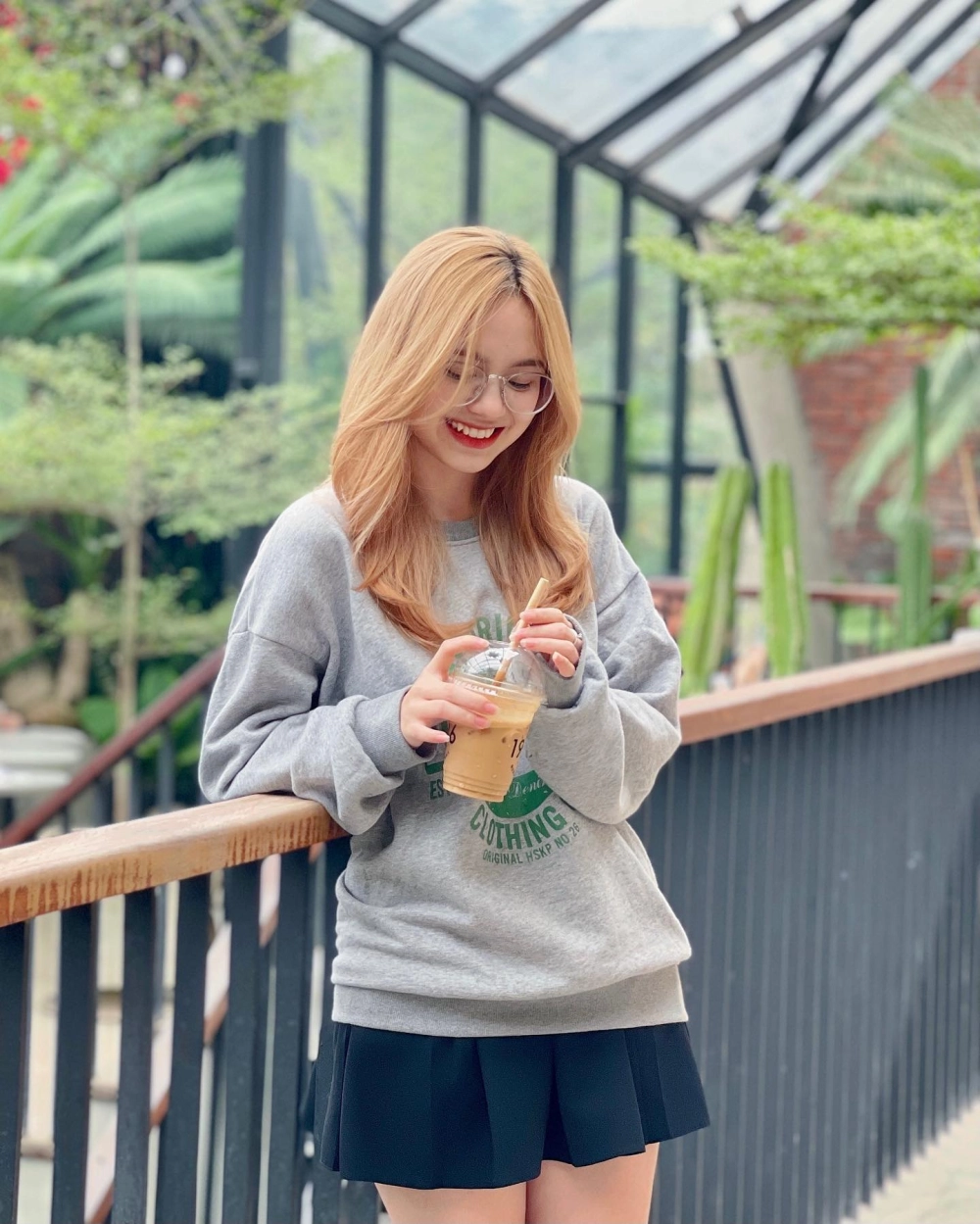 Đặng Thu Hà quê ở đâu fan không ngừng hỏi